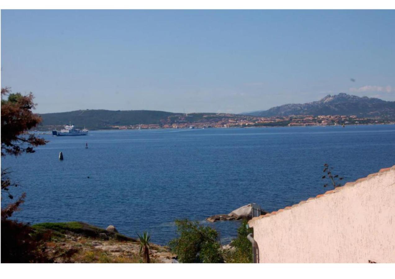 Casa Vacanze A Pochi Passi Dal Mare La Maddalena  Exterior foto